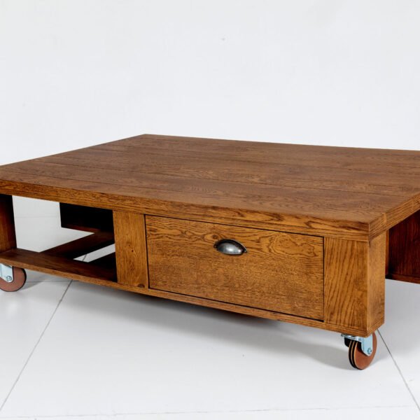 ΤΡΑΠΕΖΑΚΙ ΣΑΛΟΝΙΟΥ 'INDUSTRY'