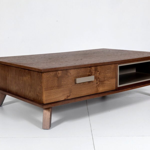 ΤΡΑΠΕΖΑΚΙ ΣΑΛΟΝΙΟΥ 'COUNTRY'